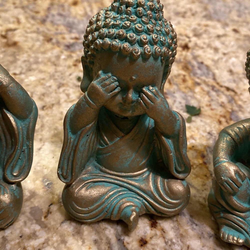 Set of 3 ceramic patina Buddha figurines hear see speak no - Picture 4 of 6
